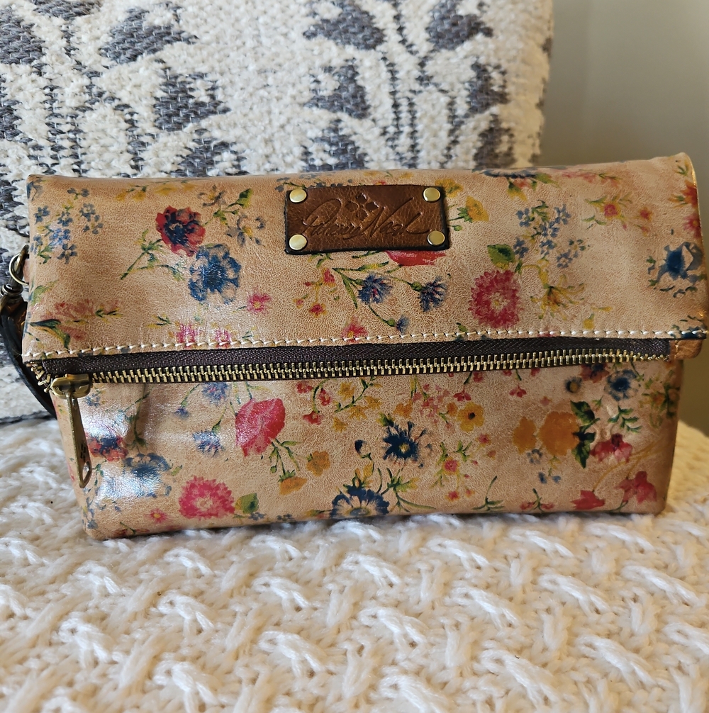 Patricia Nash Floral Fold-Over Wristlet Clutch - Beige with Multicolor Flowers